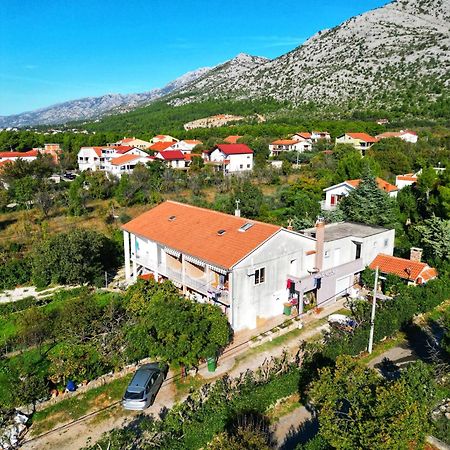 Apartments Lana Стариград-Пакленица Экстерьер фото